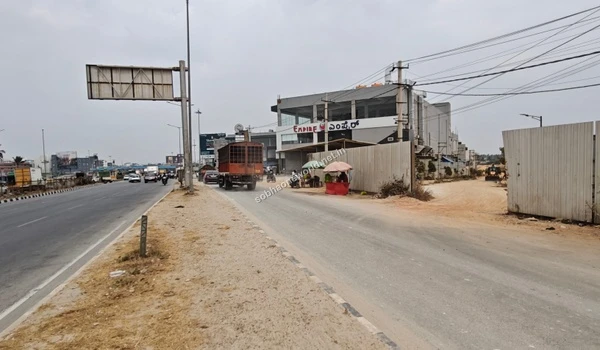 The strategic highway access point located conveniently close to the Sobha One World luxury residential property.