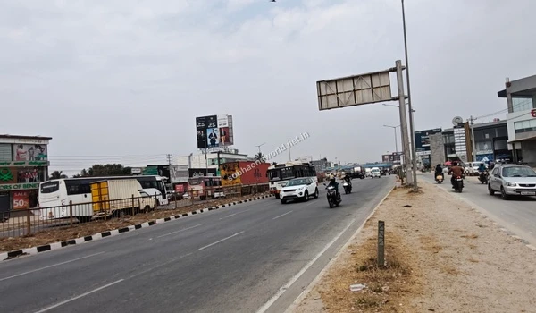 Wide main road connectivity showcasing the excellent transportation links near Sobha One World