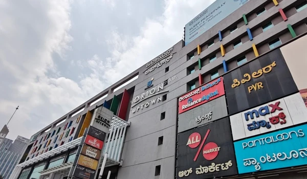 The sophisticated neighborhood mall facade that adds incredible value and lifestyle convenience to the overall Sobha One World neighborhood.