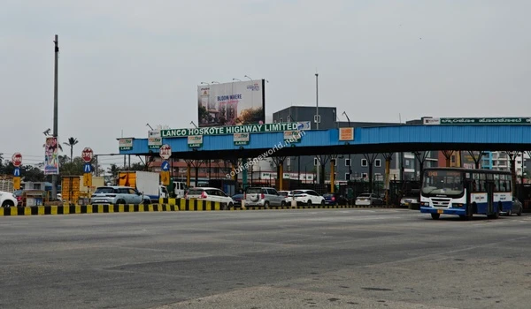 Extensive landscape view of the Hoskote Toll Plaza ensuring rapid transit for residents of Sobha One World